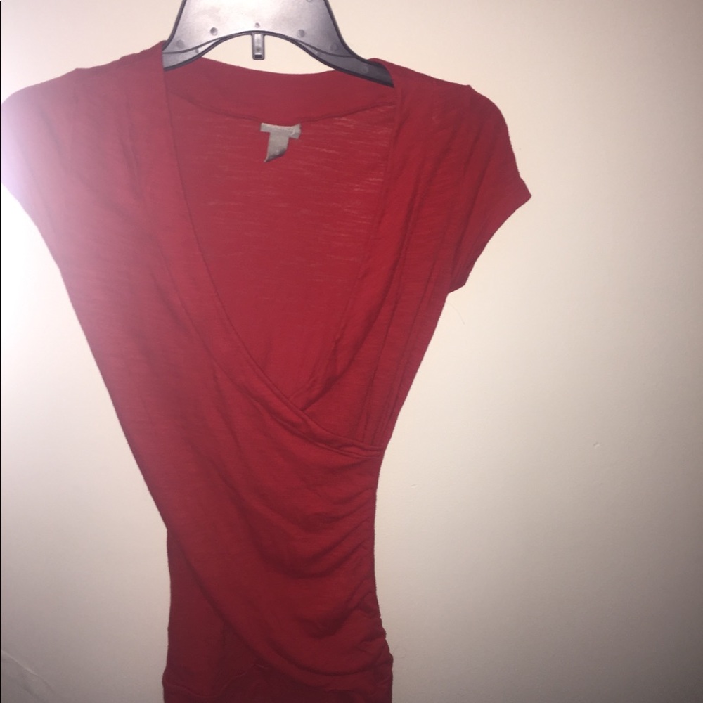 Red vanity size small